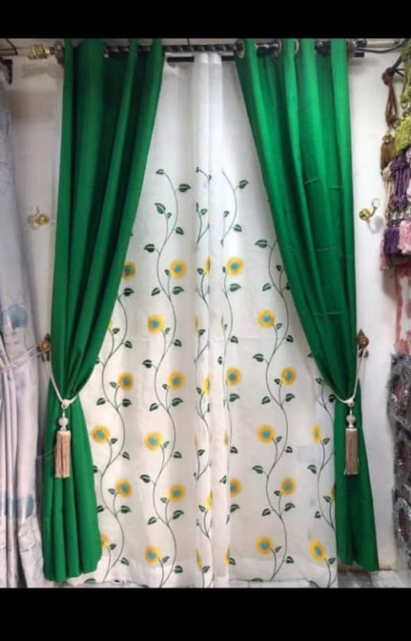 Rideaux vert émeraude + voilage